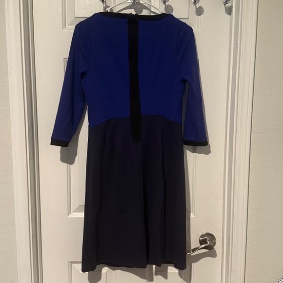 Boden Louise Ponte Long Sleeve MIDI Shift Dress in Blue Color Block Size 6P - Picture 4 of 7